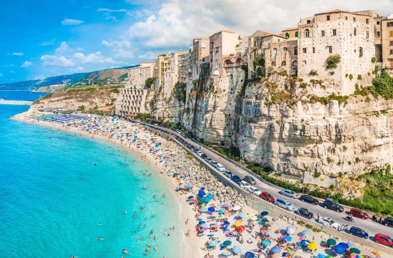 B&B The Sun - Family Rooms Tropea Exterior photo